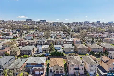 318 3rd Street Palisades Park NJ 07650