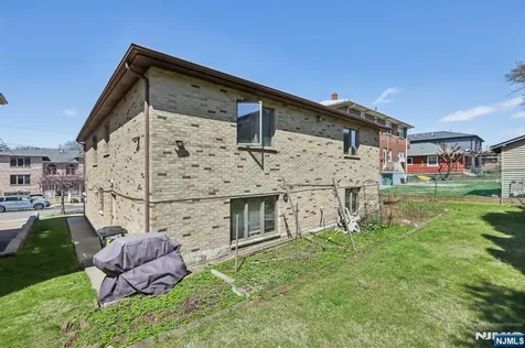 318 3rd Street Palisades Park NJ 07650