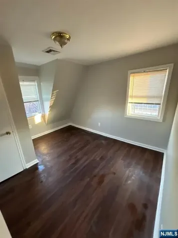 84 Farley Avenue Newark NJ 07108