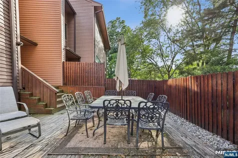 84 Windsor Circle Twp Of Washington NJ 07676