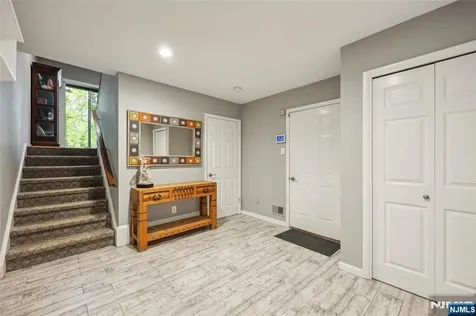 84 Windsor Circle Twp Of Washington NJ 07676
