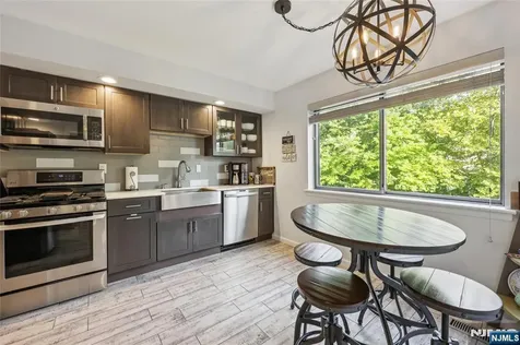 84 Windsor Circle Twp Of Washington NJ 07676