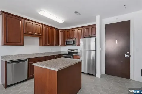 20 Ave At Port Imperial West New York NJ 07093