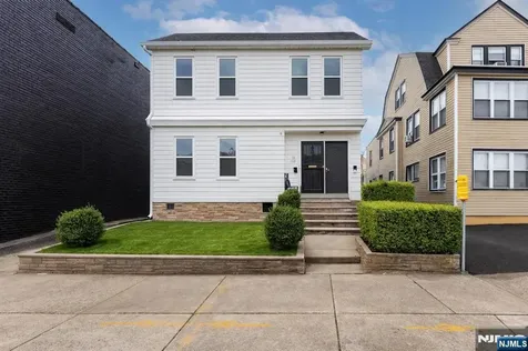 135 Tremont Avenue East Orange NJ 07018