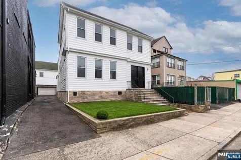 135 Tremont Avenue East Orange NJ 07018
