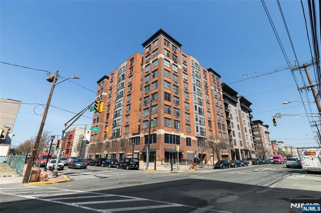 4301 Park Avenue Union City NJ 07087