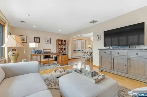 245 Wilson Avenue Lyndhurst NJ 07071
