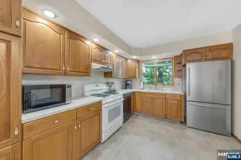 245 Wilson Avenue Lyndhurst NJ 07071
