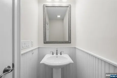 23 George Road Emerson NJ 07630