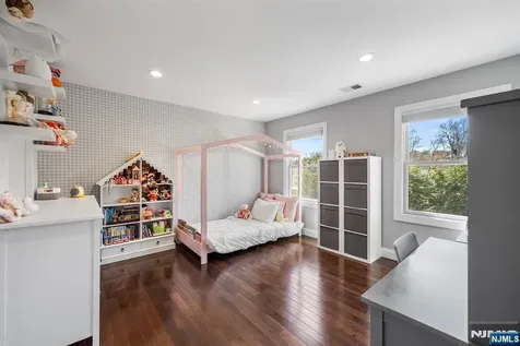 23 George Road Emerson NJ 07630