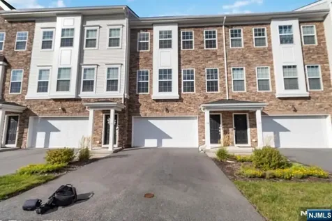 28 Colgate Drive Morristown Town NJ 07960