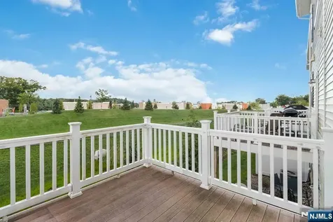 28 Colgate Drive Morristown Town NJ 07960