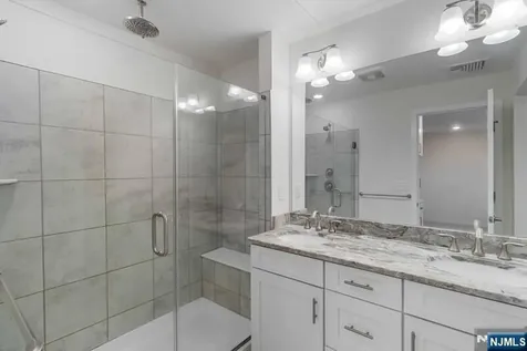 28 Colgate Drive Morristown Town NJ 07960