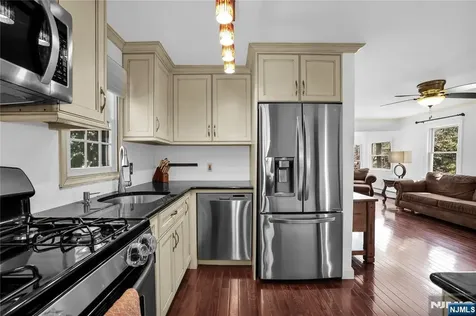 7 Shadowy Lane West Milford NJ 07480
