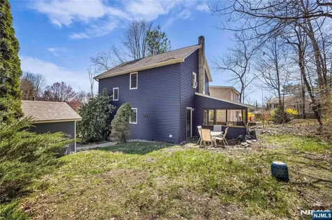 7 Shadowy Lane West Milford NJ 07480