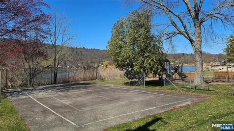 7 Shadowy Lane West Milford NJ 07480