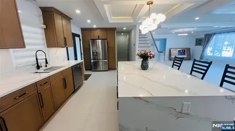 815 Highland Avenue Paramus NJ 07652