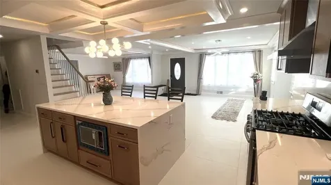 815 Highland Avenue Paramus NJ 07652