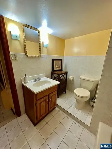 5841 Kennedy Boulevard North Bergen NJ 07047