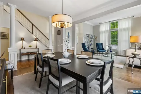 2 Winding Ridge Oakland NJ 07436