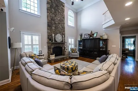 44 Forest Terrace Wayne NJ 07470