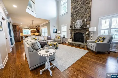 44 Forest Terrace Wayne NJ 07470