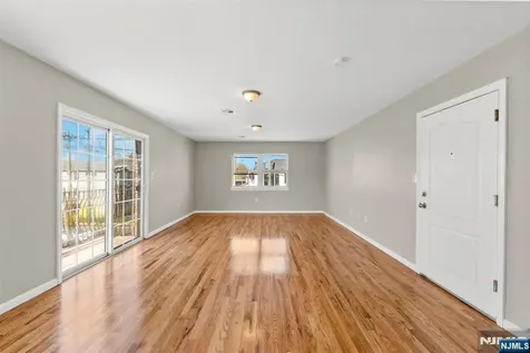 128-132 Leslie Street Newark NJ 07112