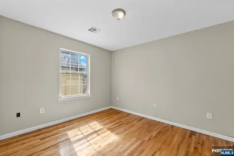 128-132 Leslie Street Newark NJ 07112