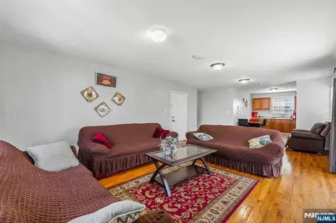 128-132 Leslie Street Newark NJ 07112