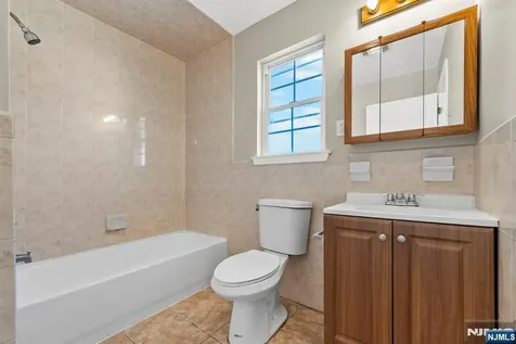 128-132 Leslie Street Newark NJ 07112