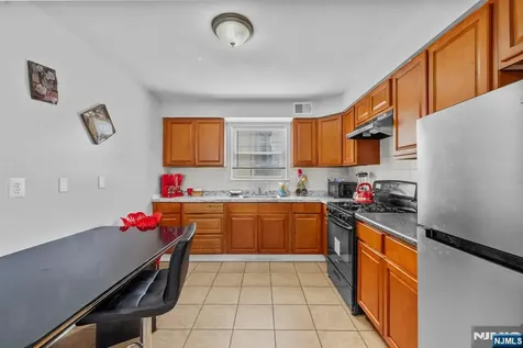128-132 Leslie Street Newark NJ 07112