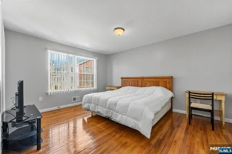 128-132 Leslie Street Newark NJ 07112