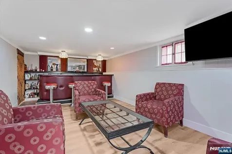 652 1st Avenue Elizabeth NJ 07206