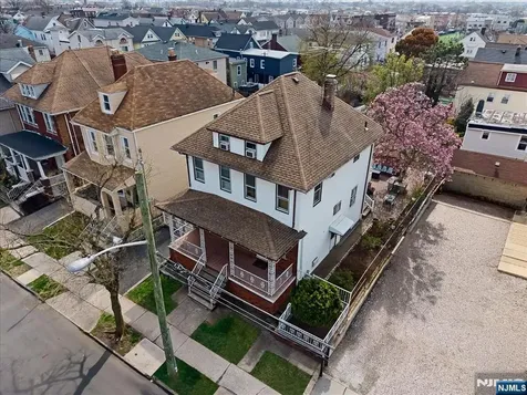 652 1st Avenue Elizabeth NJ 07206