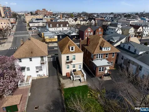 652 1st Avenue Elizabeth NJ 07206