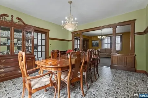652 1st Avenue Elizabeth NJ 07206