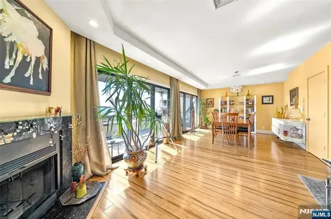 300 Gorge Road Cliffside Park NJ 07010