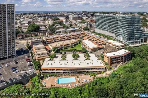 300 Gorge Road Cliffside Park NJ 07010
