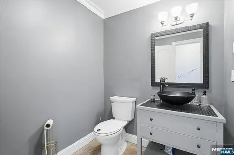 770 Hartwell Street Teaneck NJ 07666