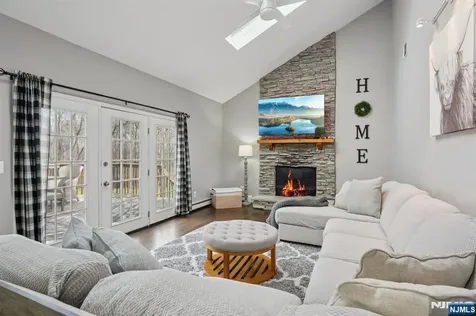 23 Northfield Drive Sussex NJ 07461