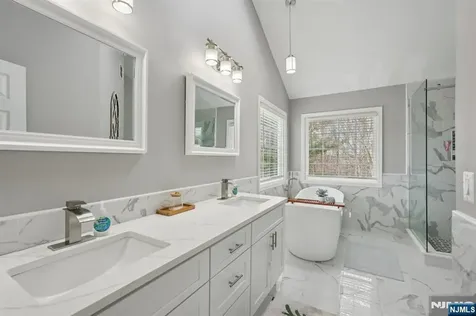 23 Northfield Drive Sussex NJ 07461