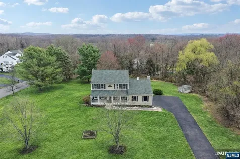 23 Northfield Drive Sussex NJ 07461