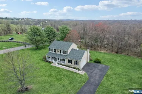 23 Northfield Drive Sussex NJ 07461