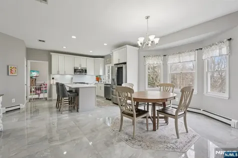 23 Northfield Drive Sussex NJ 07461