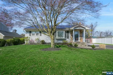 15 Margaret Drive Montville Township NJ 07058
