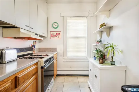 24 Pleasant Avenue Clifton NJ 07013