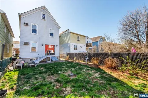 24 Pleasant Avenue Clifton NJ 07013