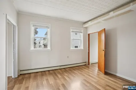 17 Emma Place Clifton NJ 07013