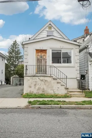 17 Emma Place Clifton NJ 07013