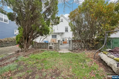 17 Emma Place Clifton NJ 07013